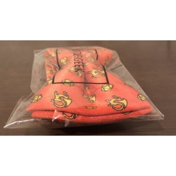 D&D Dungeons & Dragons Dice Bow Tie Red Black Tie Geek Loot Crate RPG Gaming D20 - Picture 3 of 6